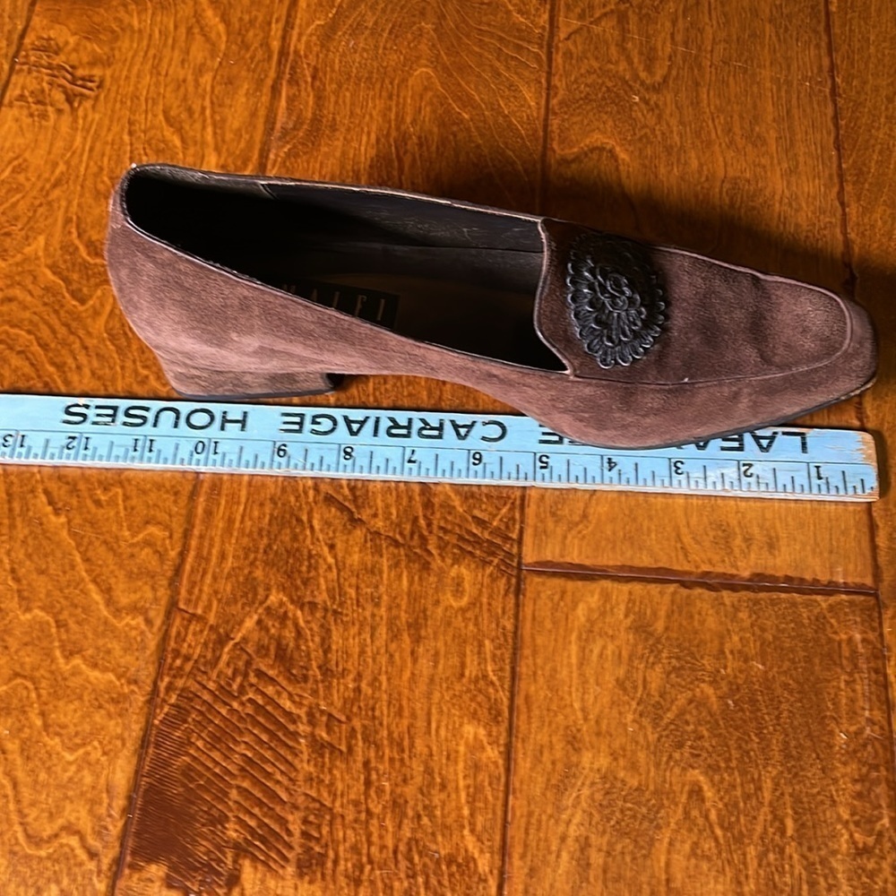 Amalfi Italy Brown & Black Suede Low Heeled Pumps - Size 10B - Picture 9 of 11